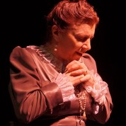 Damiana, una niña aché - Teatro Estudio