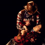 El perfume nos llevará al amor o a su ausencia - Teatro Estudio