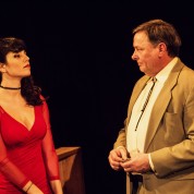El perfume nos llevará al amor o a su ausencia - Teatro Estudio